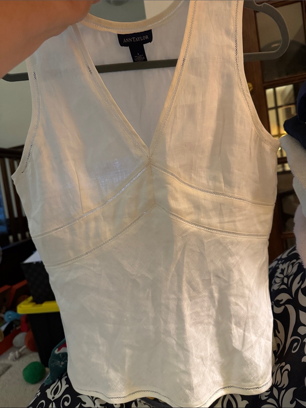 Ann Taylor Ivory Sleeveless V-Neck Linen Blend Top